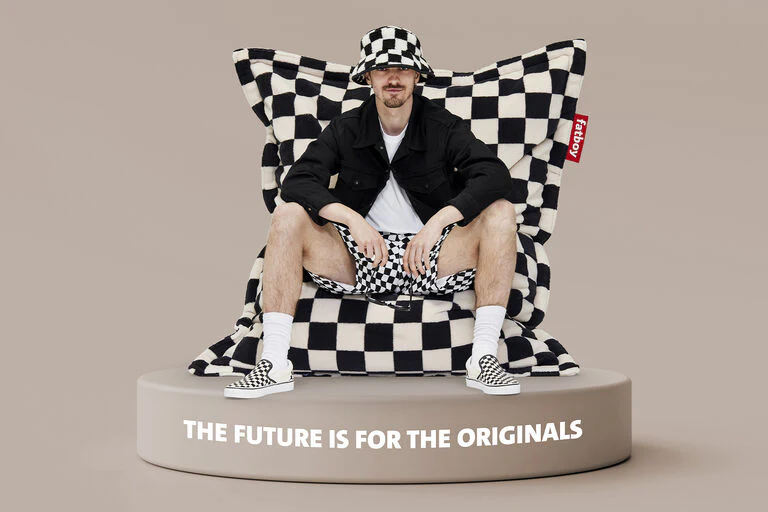 Original Slim Teddy Chess Beanbag - Image 9